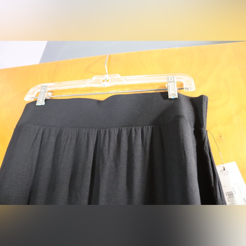A.N.A black skirt, size medium - Picture 3 of 10